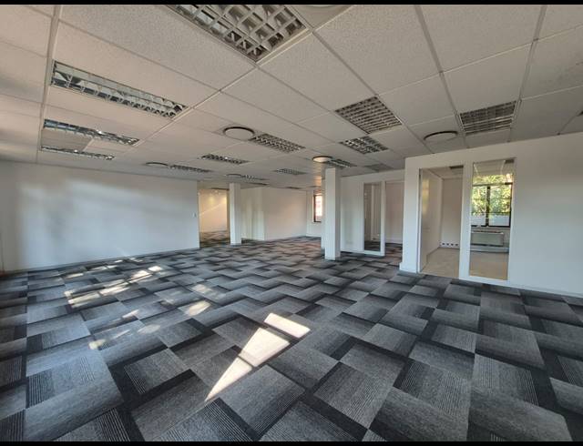 489M² OFFICE TO LET IN SANDTON CENTRAL